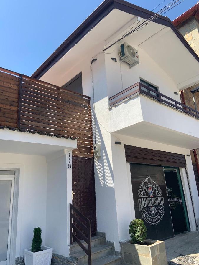 Vila 32 Berat Exterior photo